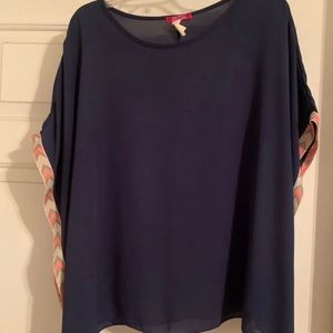 Womens Size Large Shirt